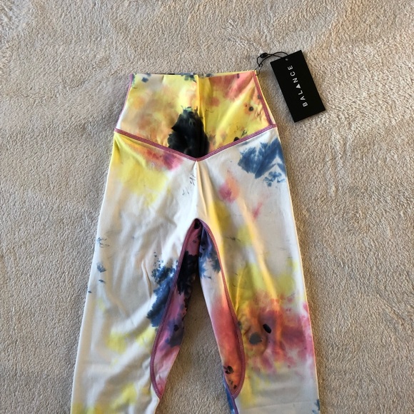 Balance Athletica Tie Dye Cloud Leggings - Picture 4 of 10